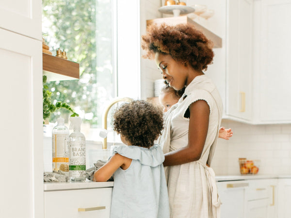 The best human-safe and natural kitchen cleaning tips for 2023